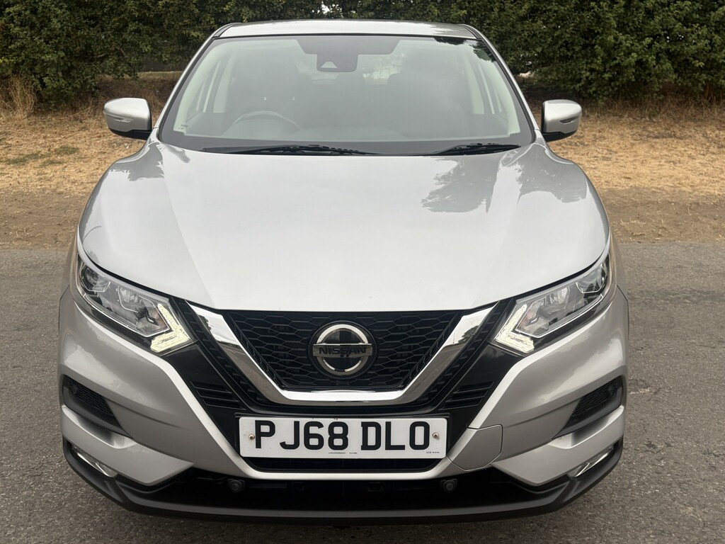 Nissan Qashqai Suv 1.5 Dci Acenta Premium 2018 PJ68DLO Silver #2