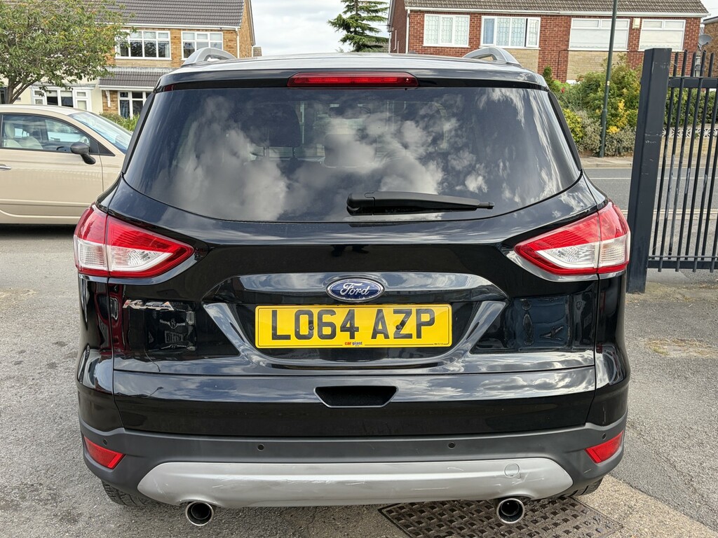 Ford Kuga Suv 2.0 Tdci Titanium 2015 LO64AZP Black #5