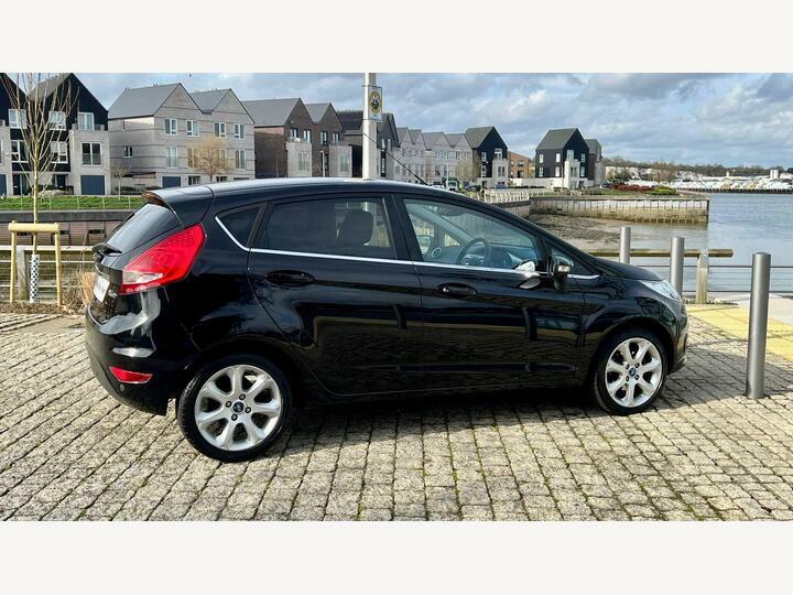 Ford Fiesta 1.4 Titanium Hatchback 154 G B11OPS Black #5
