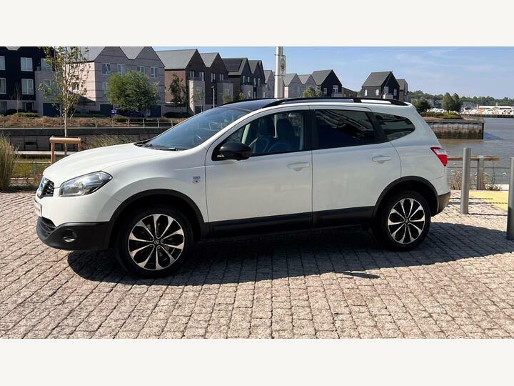 Nissan Qashqai+2 2.0 360 Suv Cvt 4Wd Euro 5 140 Ps White #4