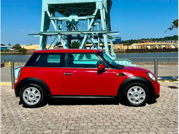 Mini Hatch 1.6 One Hatchback Steptronic Euro 5 98 Red #3