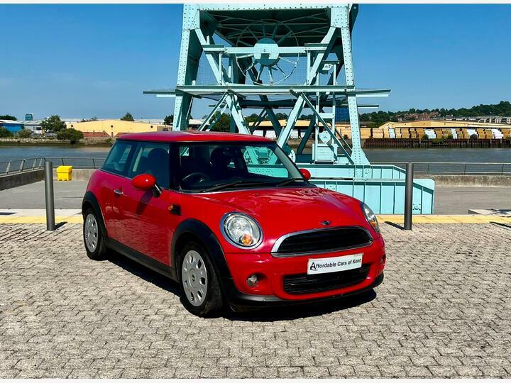 Mini Hatch 1.6 One Hatchback Steptronic Euro 5 98 Red
