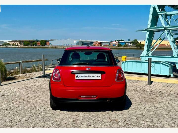 Mini Hatch 1.6 One Hatchback Steptronic Euro 5 98 Red #4