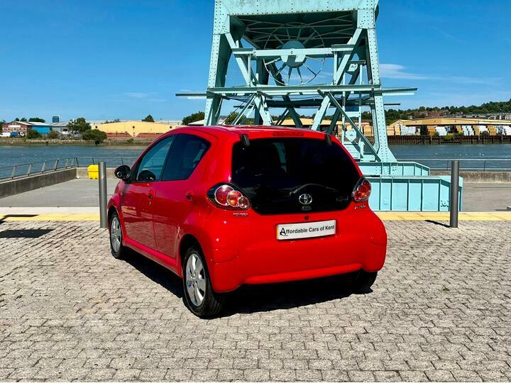 Toyota Aygo 1.0 Vvt-i Go Multimode Euro 5 Ac Red #2
