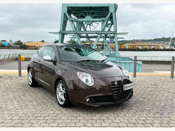 Alfa Romeo MiTo 1.4 Tb Multiair Distinctive Tct Brown