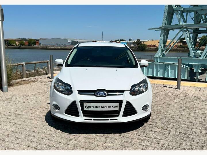 Ford Focus Hatchback White #2