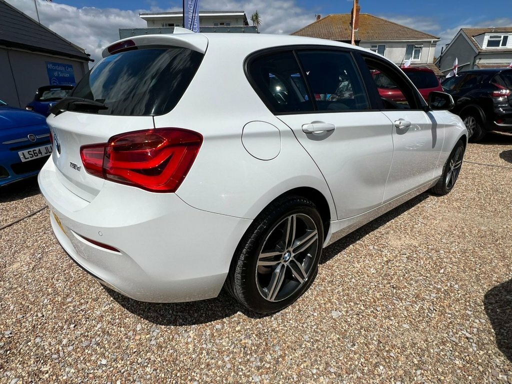 BMW 1 Series 2L Sport White #6