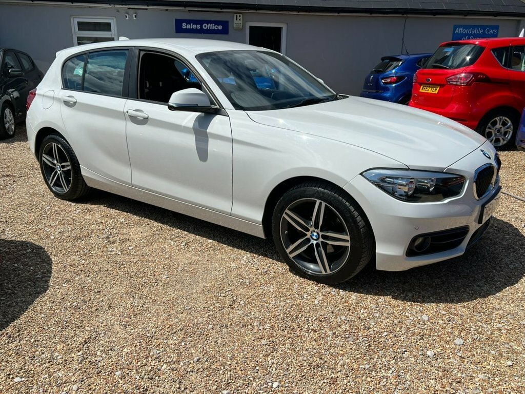BMW 1 Series 2L Sport White #4