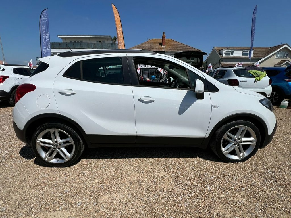 Vauxhall Mokka 1.4L Exclusiv HX65WJK White #4