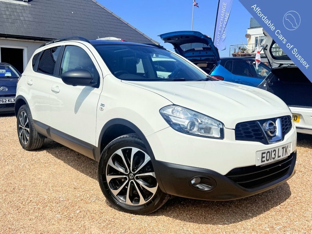 Nissan Qashqai 1.6L 360 White