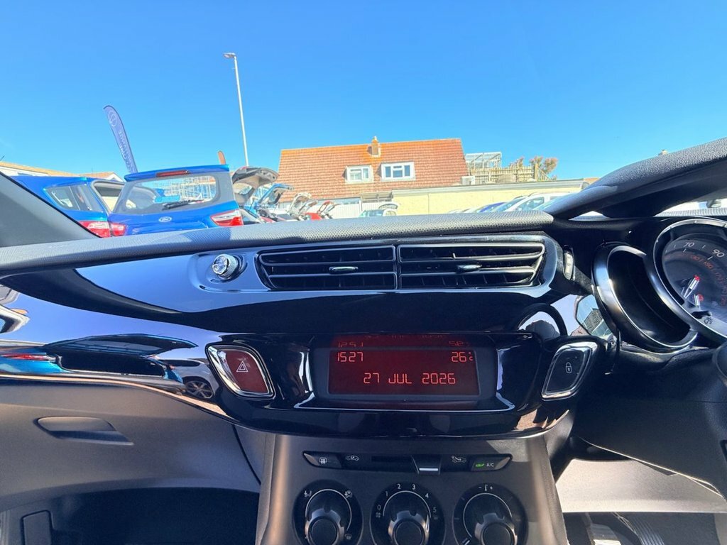 Citroen DS3 Hatchback 1.6 Vti Dstyle Euro 5 201111  #22