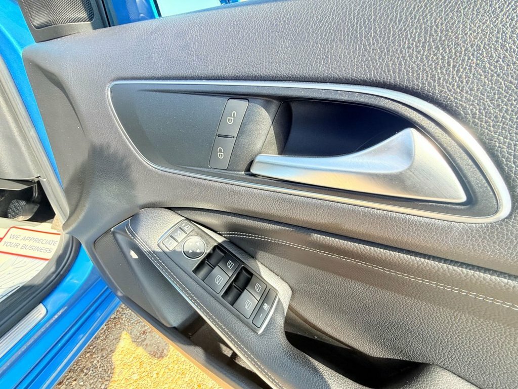 Mercedes-Benz A Class A180 Cdi Eco Se Black #15