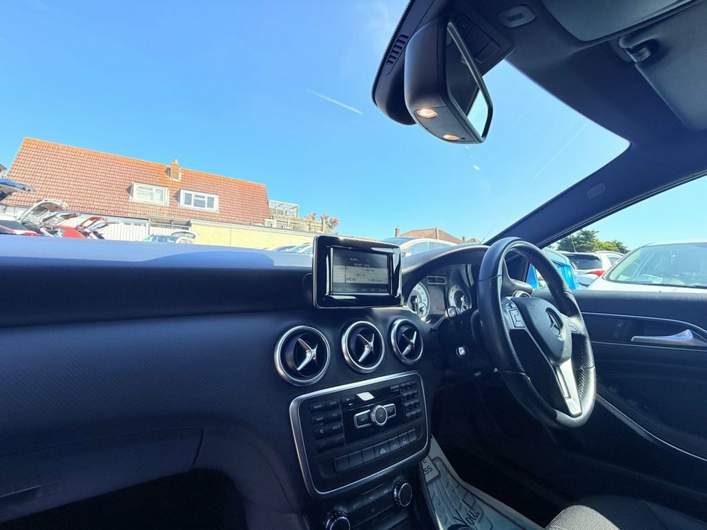 Mercedes-Benz A Class A180 Cdi Eco Se Black #20
