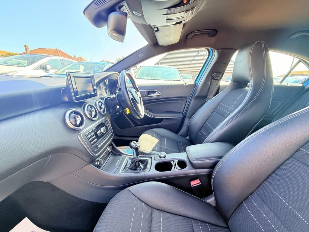 Mercedes-Benz A Class A180 Cdi Eco Se Black #23