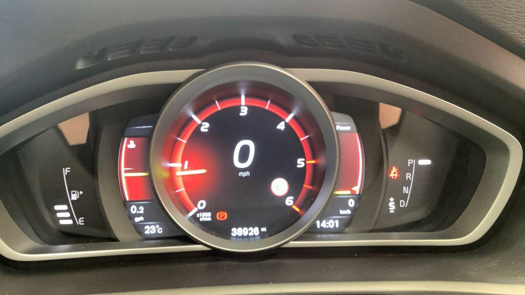 Volvo V40 Cross Country Hatchback Red #8