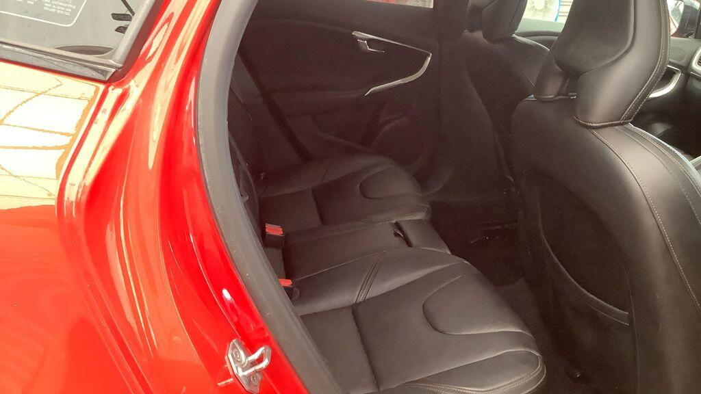 Volvo V40 Cross Country Hatchback Red #9