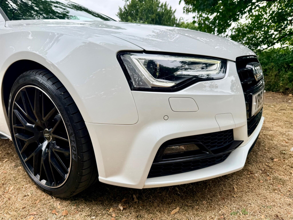 Audi A5 2.0 Tdi Black Edition Plus Sportback S White #4