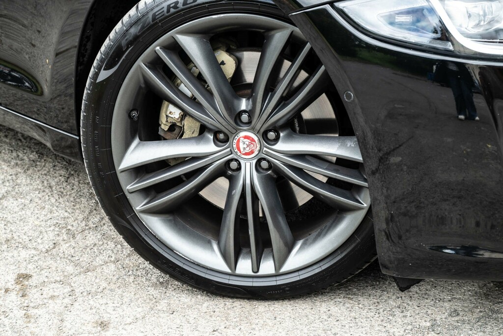 Jaguar XJ Xjl V6 D #6