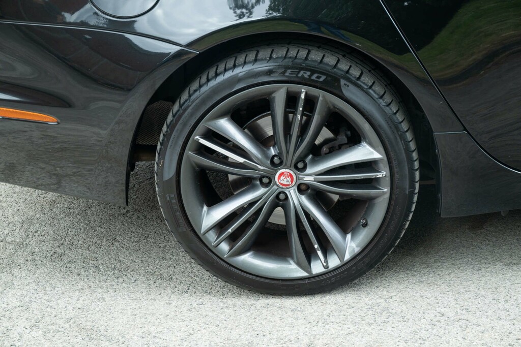 Jaguar XJ Saloon 3.0D V6 Portfolio Euro 5 Ss 20 Grey #45