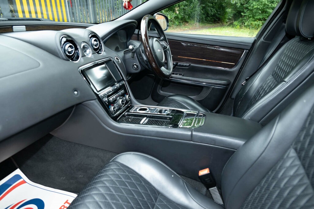 Jaguar XJ Saloon 3.0D V6 Portfolio Euro 5 Ss 20 Grey #36