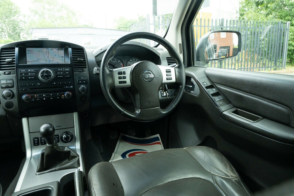 Nissan Navara Pickup 2.5 Dci Acenta King Cab 201414 Grey #30