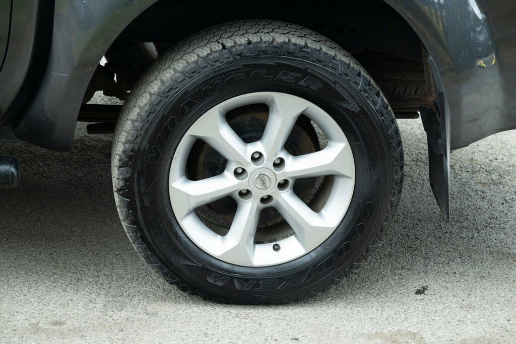 Nissan Navara Pickup 2.5 Dci Acenta King Cab 201414 Grey #40