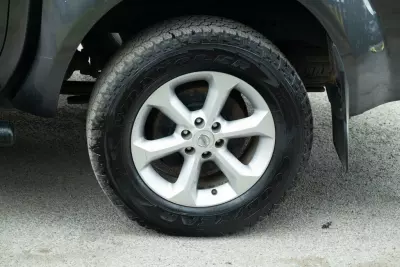 Nissan Navara Dci Outlaw 4X4 Shr Dcb Grey #40