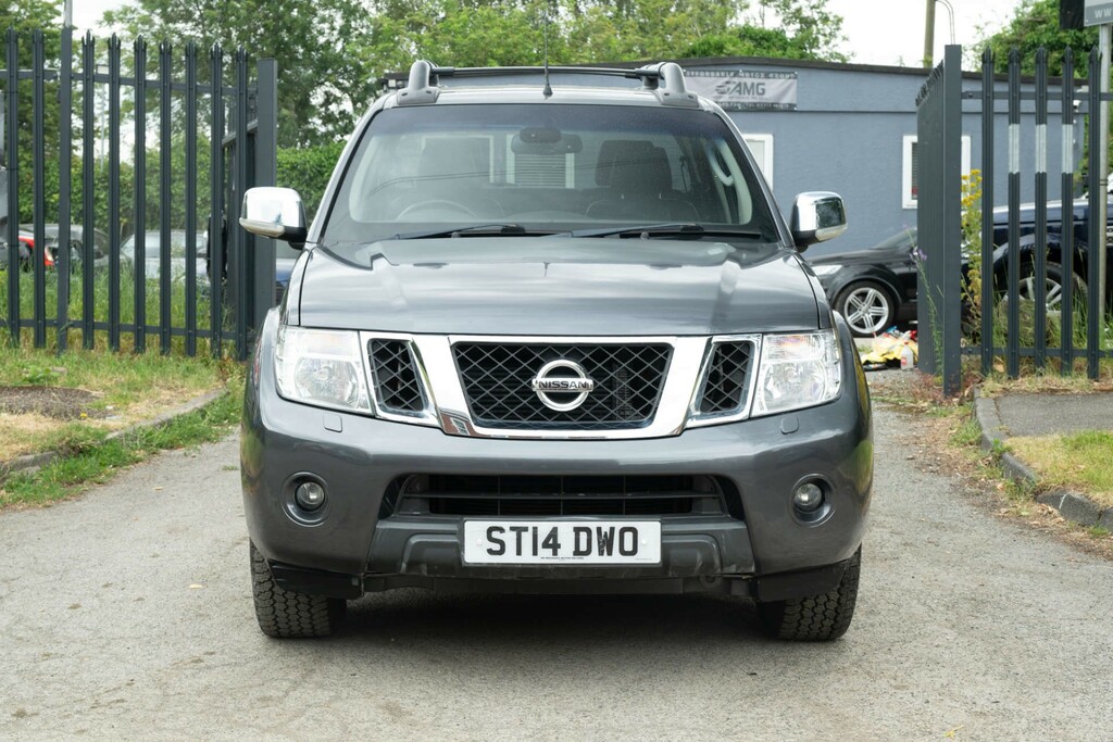 Nissan Navara Tekna Dci 4Wd #2