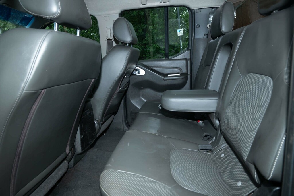 Nissan Navara Pickup 2.5 Dci Acenta King Cab 201414 Grey #36