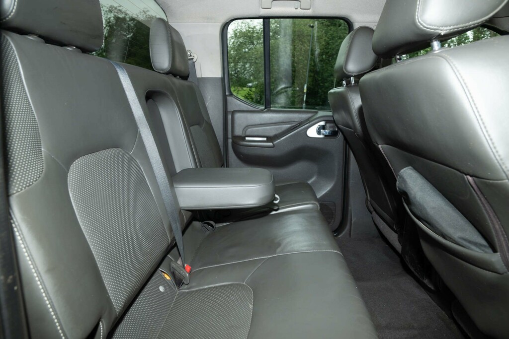 Nissan Navara Pickup 2.5 Dci Acenta King Cab 201414 Grey #37
