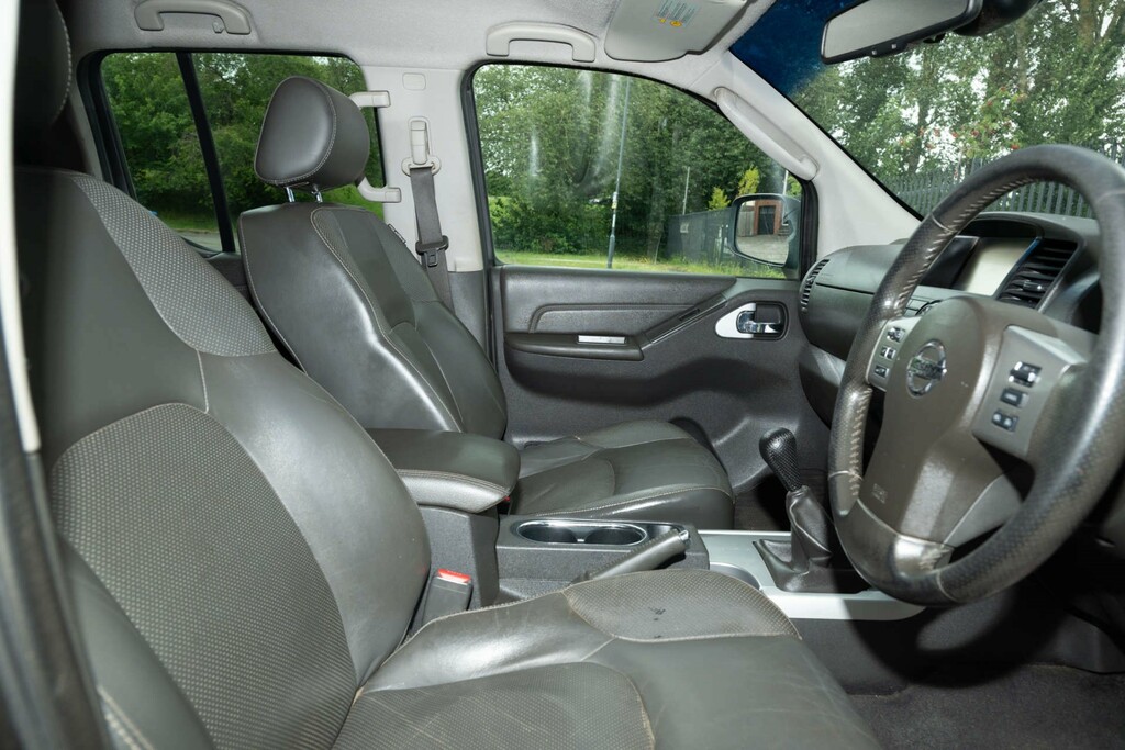 Nissan Navara Pickup 2.5 Dci Acenta King Cab 201414 Grey #17