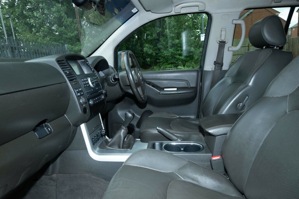 Nissan Navara Pickup 2.5 Dci Acenta King Cab 201414 Grey #11