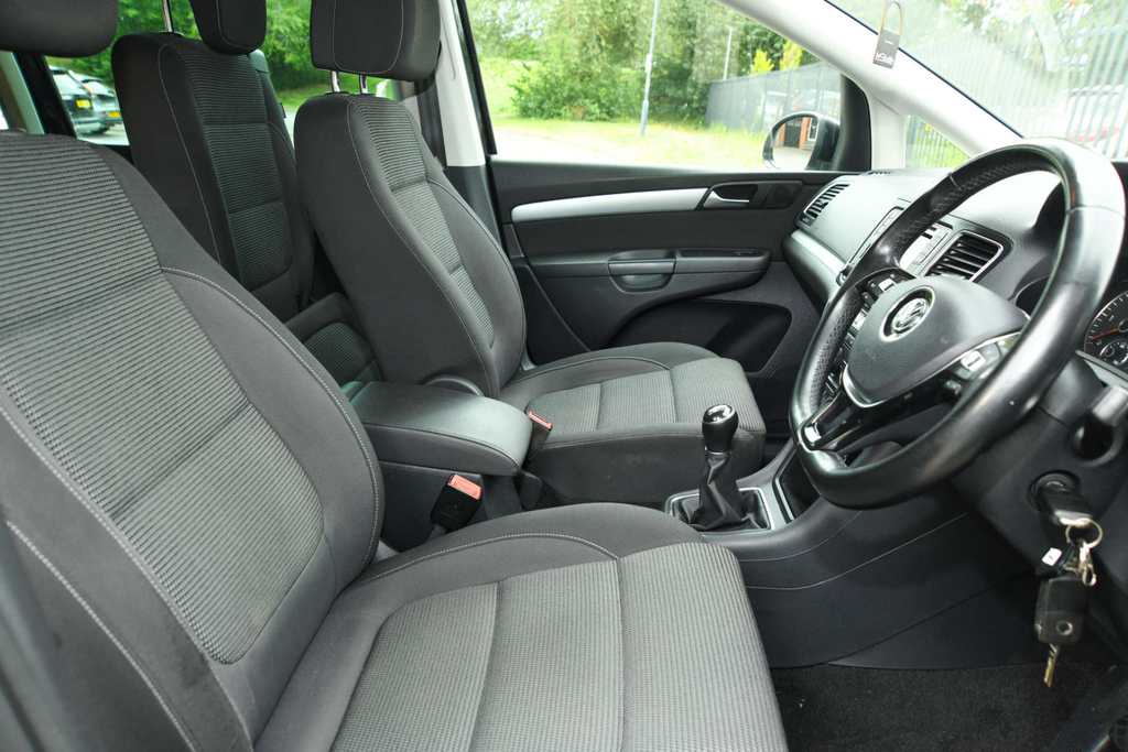 Volkswagen Sharan Se Nav 2.0 Tdi Bmt Scr 150Ps 6-Speed Black #25
