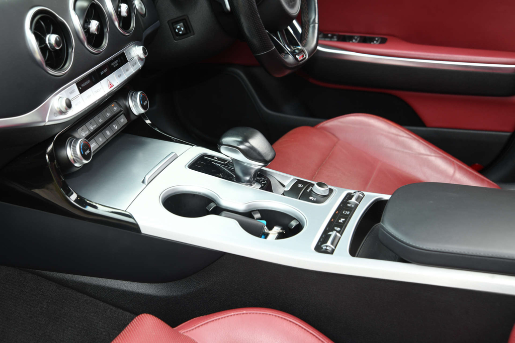 Kia Stinger 3.3 T Gdi V6 Gt S Gran Turismo S Black #37
