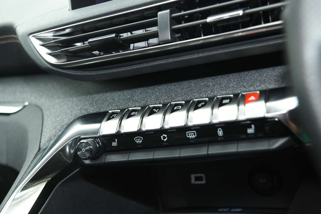 Peugeot 5008 1.2 Puretech Allure Suv Black #32