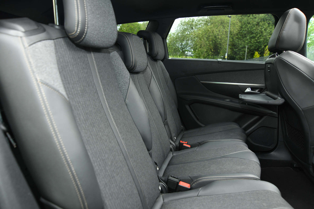 Peugeot 5008 1.2 Puretech Allure Suv Black #26