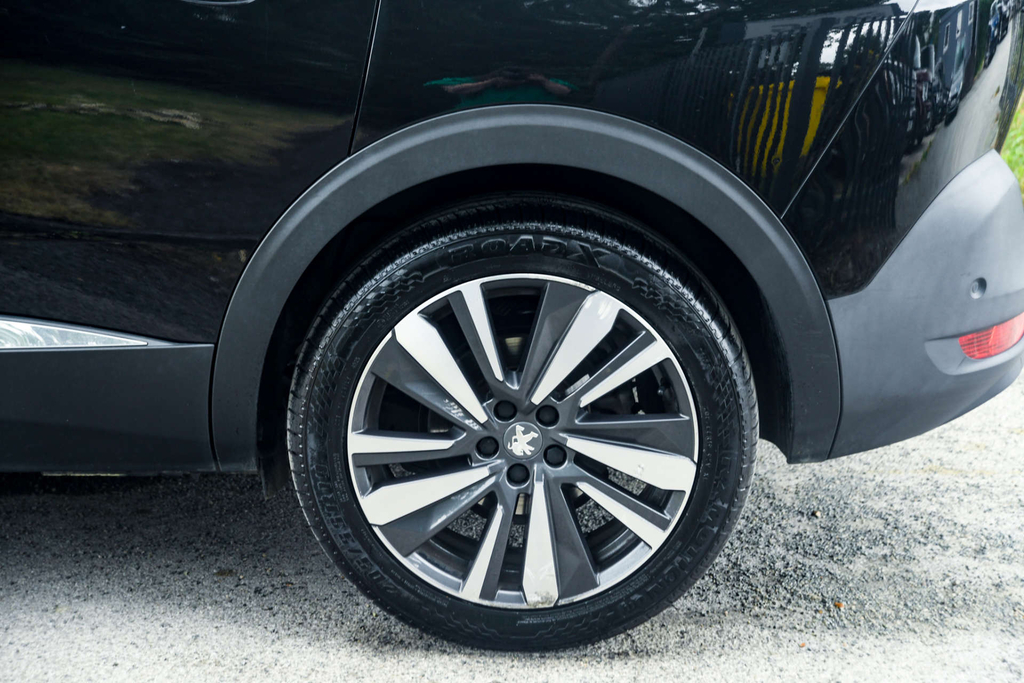 Peugeot 5008 1.2 Puretech Allure Suv Black #40