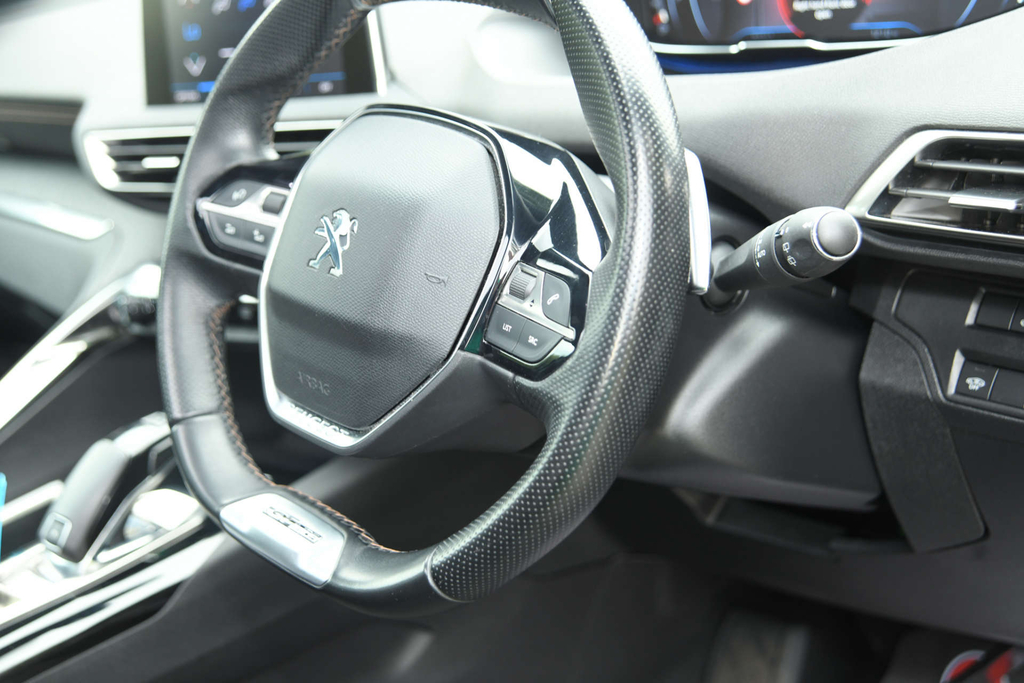 Peugeot 5008 1.2 Puretech Allure Suv Black #30
