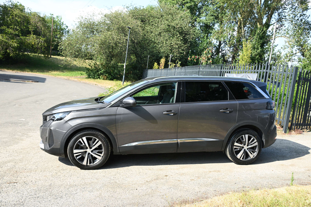 Peugeot 5008 Allure Premium Blue Hdi Ss Grey #4