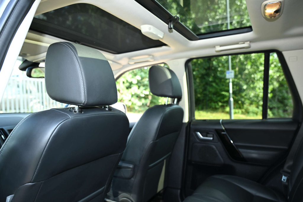 Land Rover Freelander Se Tech Sd4 #26