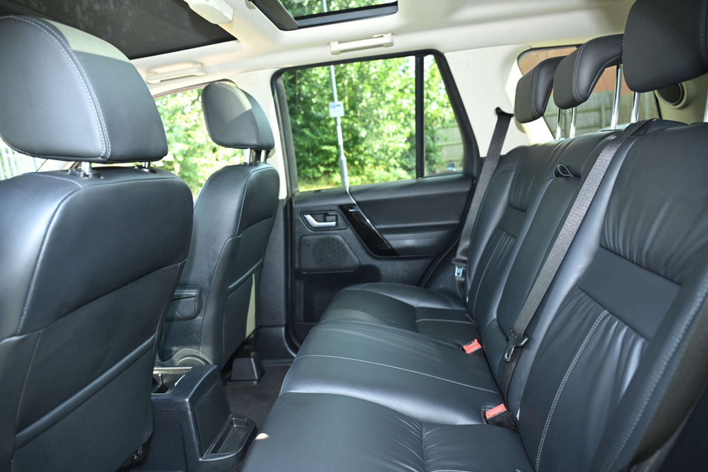 Land Rover Freelander Se Tech Sd4 #15