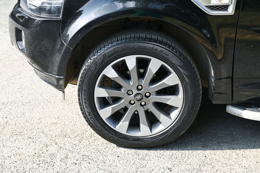 Land Rover Freelander Se Tech Sd4 #38