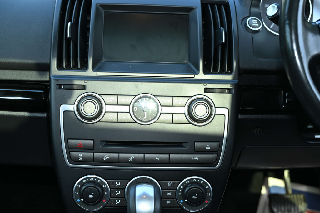 Land Rover Freelander Se Tech Sd4 #33