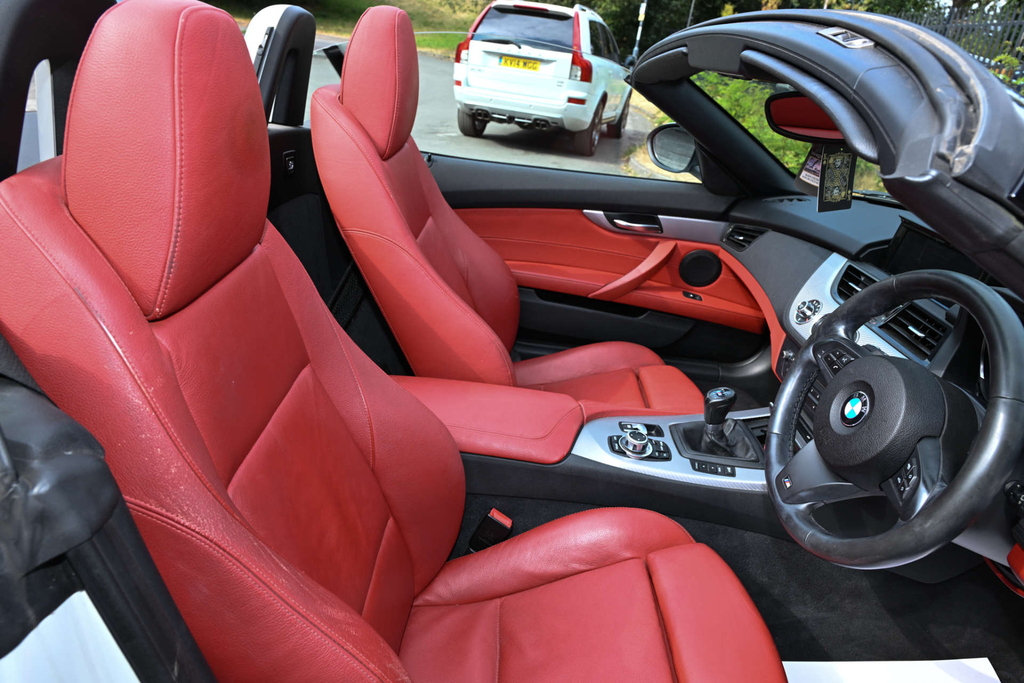 BMW Z4 M Sport Black #13
