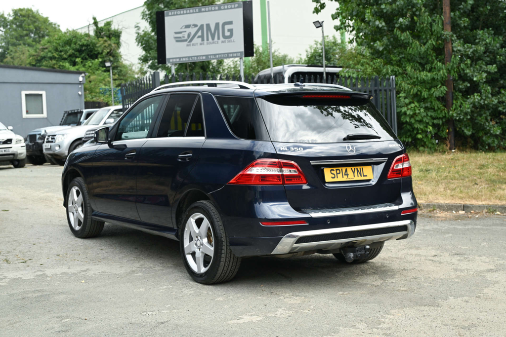 Mercedes-Benz M Class Amg Line White #8