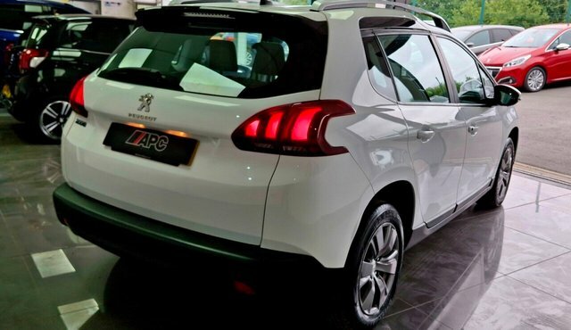 Peugeot 2008 2018 1.2 Puretech Active Suv Eur White #5