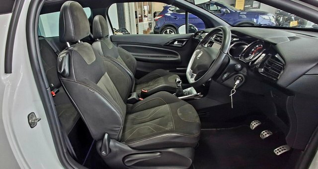 DS DS 3 Cabrio 2016 1.6 Thp Prestige Cabriolet Purple #15