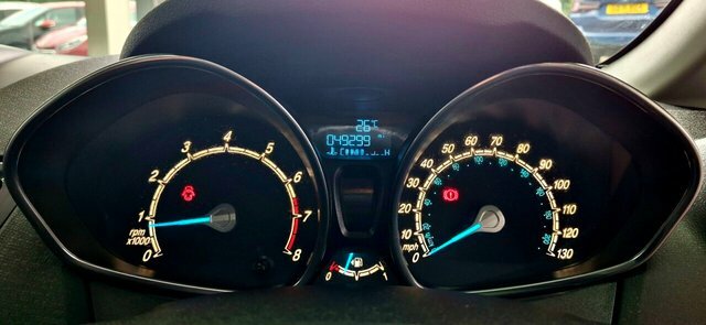 Ford Fiesta 1.0 Ecoboost Zetec White #26