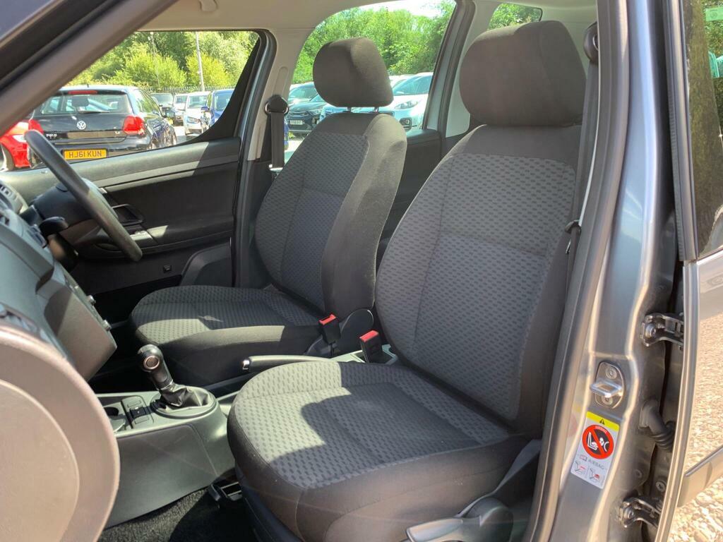 Skoda Roomster 1.6 Tdi Cr 105 Se Silver #31