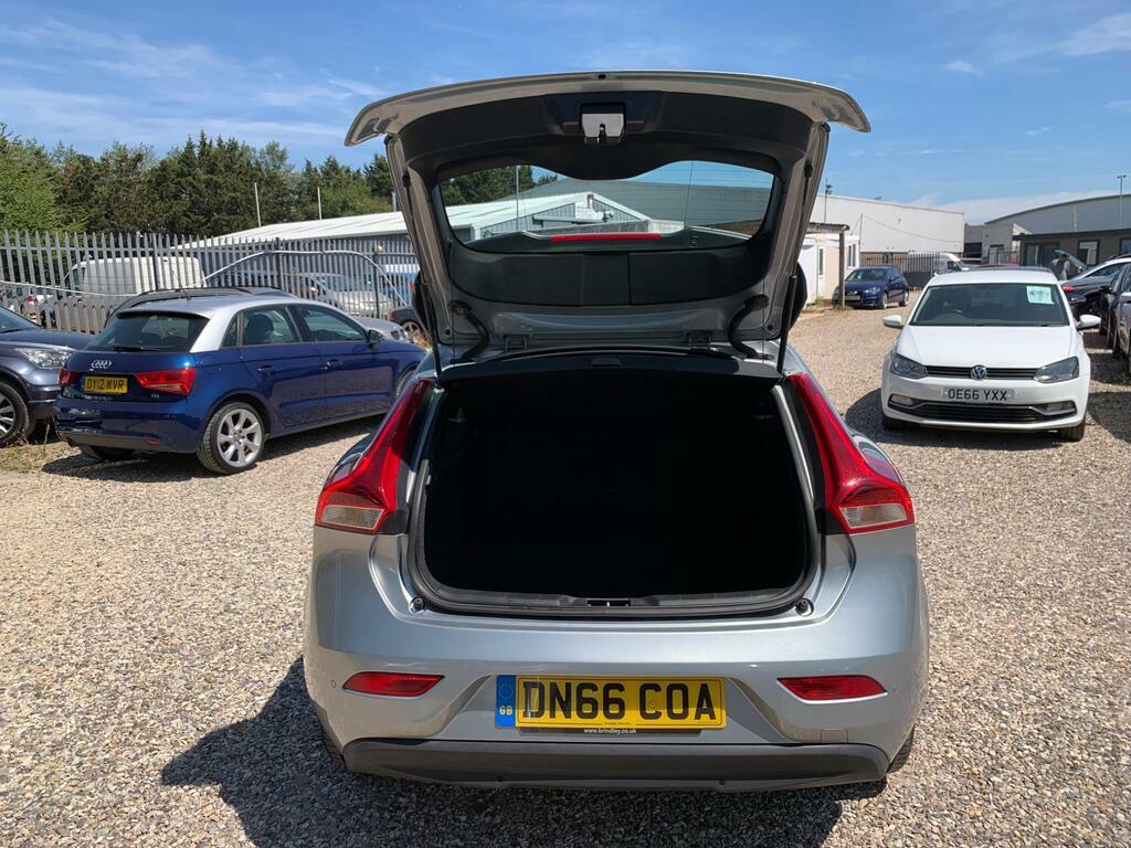 Volvo V40 2.0 D2 Inscription Euro 6 S S Silver #6